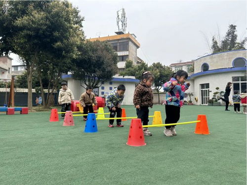 小班户外活动游戏,健康成长之旅